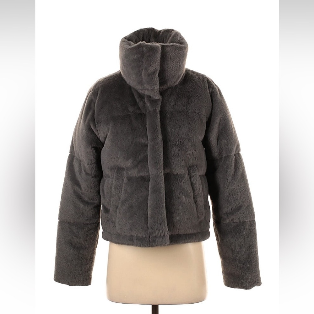Abercrombie & Fitch Fawx Fur Jacket. NWOT